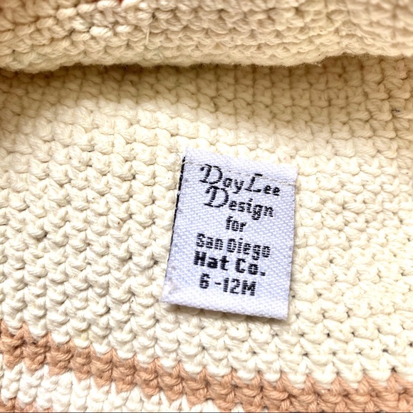 Day Lee Designs Baby Hat Lady Bug Flowers Beige Sunflower 6-12 months Crochet - Picture 6 of 6